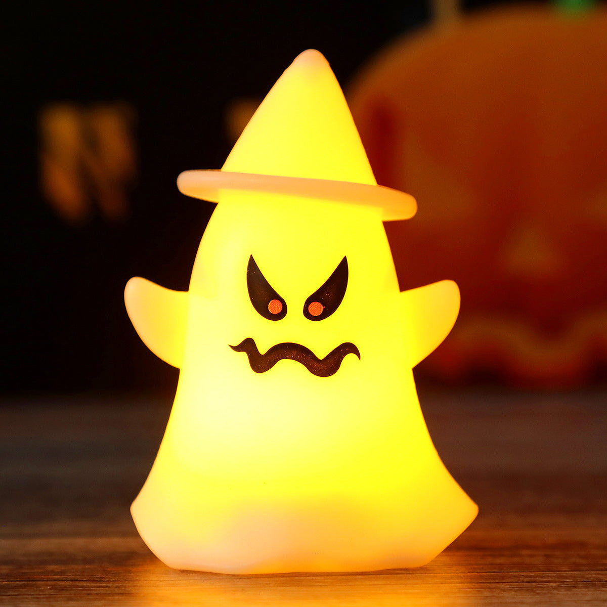 Cute Ghost LED Night Light – Halloween Tabletop Decor