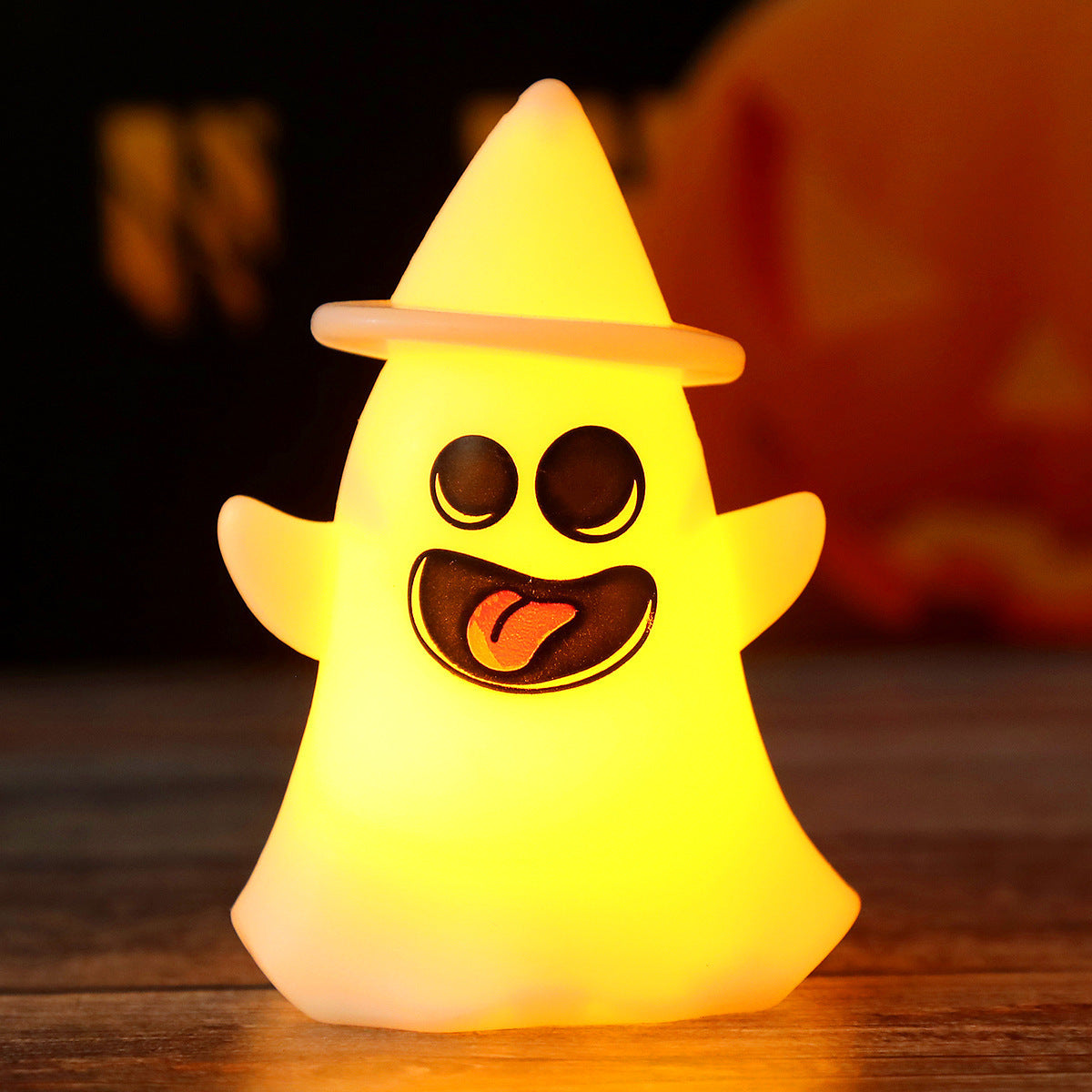 Cute Ghost LED Night Light – Halloween Tabletop Decor